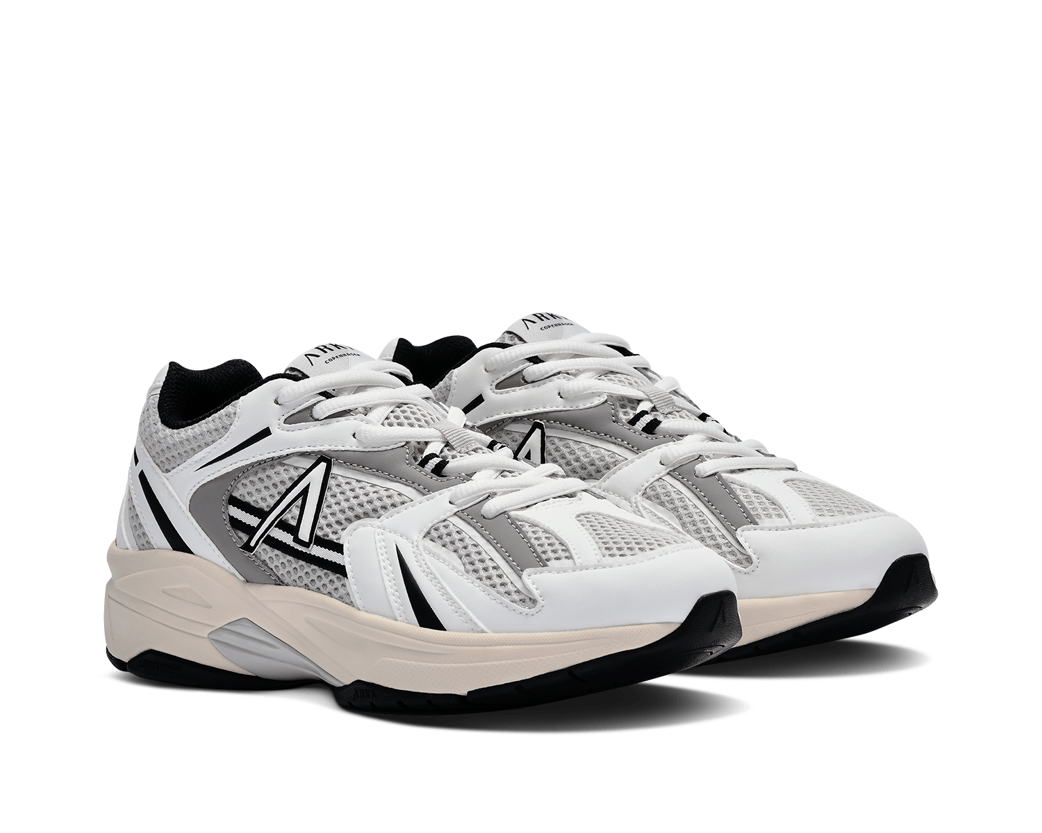 ARKK Essential Line Oserra | White Black Oserra
